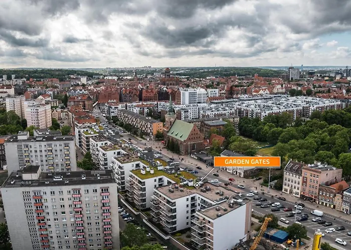 Garden Gates Apartments By Sun & Snow With Roof Terrace